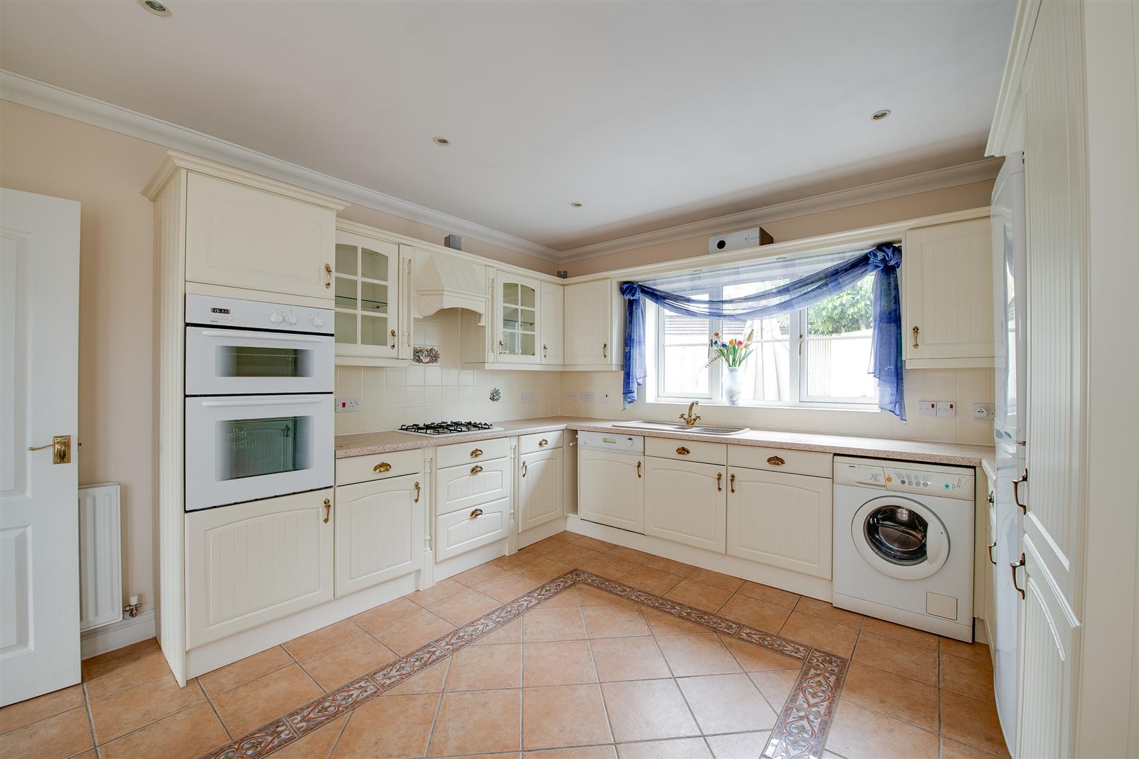 room for rent 12 maple wood