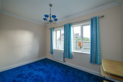 room for rent 12 maple wood