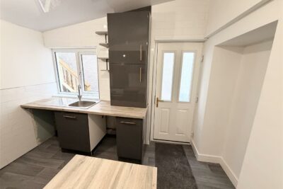 house - terraced for rent station terrace