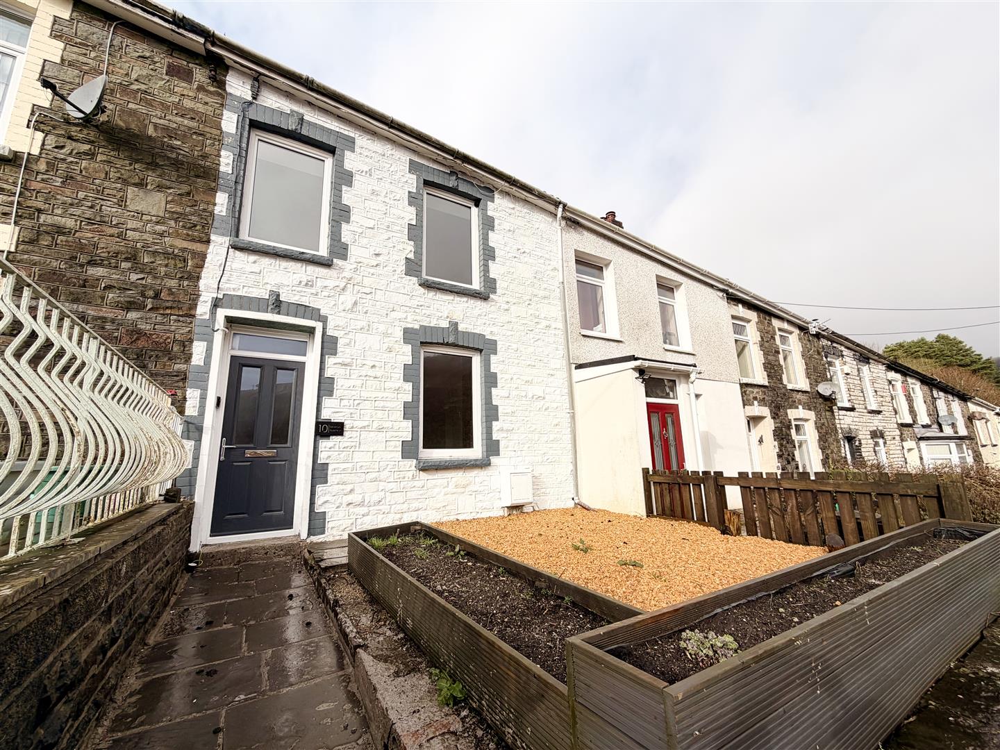 house - terraced for rent station terrace