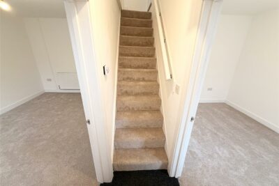 house - end terrace for rent shady road