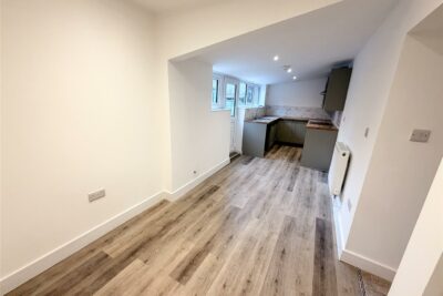 house - end terrace for rent shady road