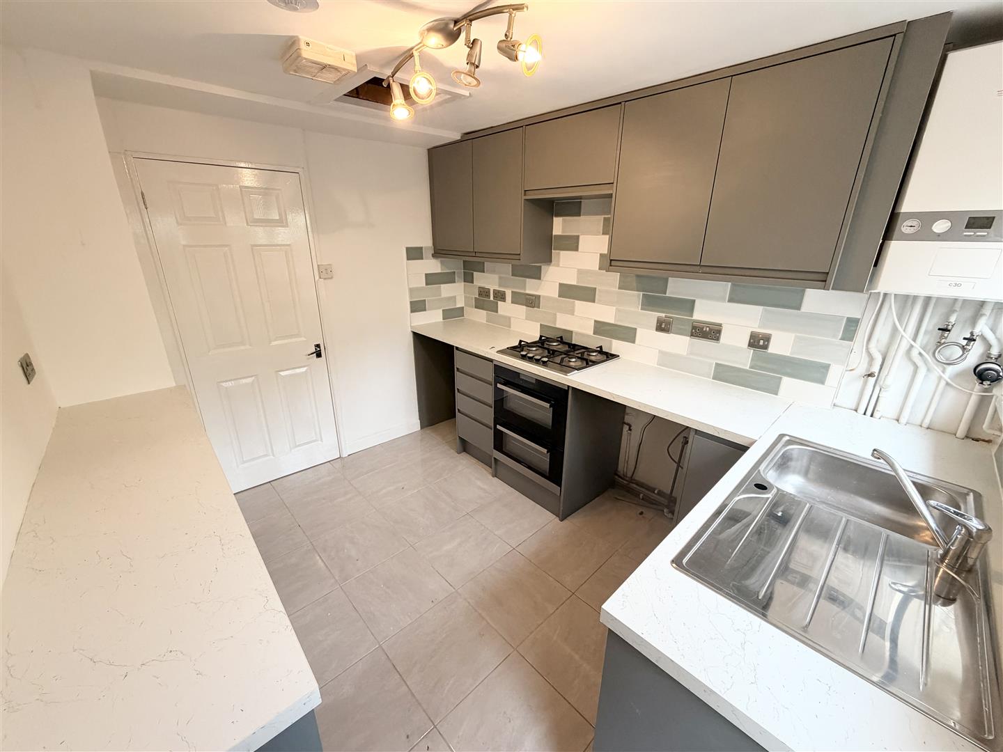 house for rent jones street