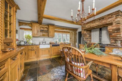 house - detached for sale billingshurst road