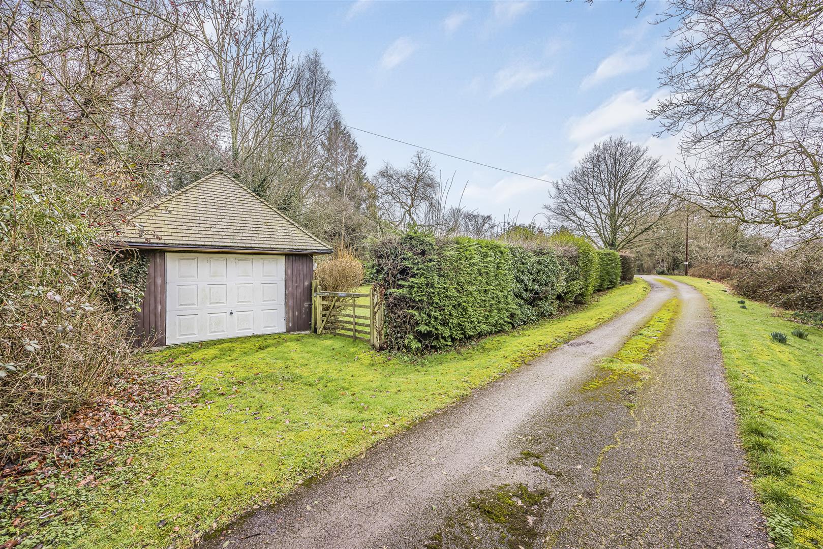 house - detached for sale billingshurst road