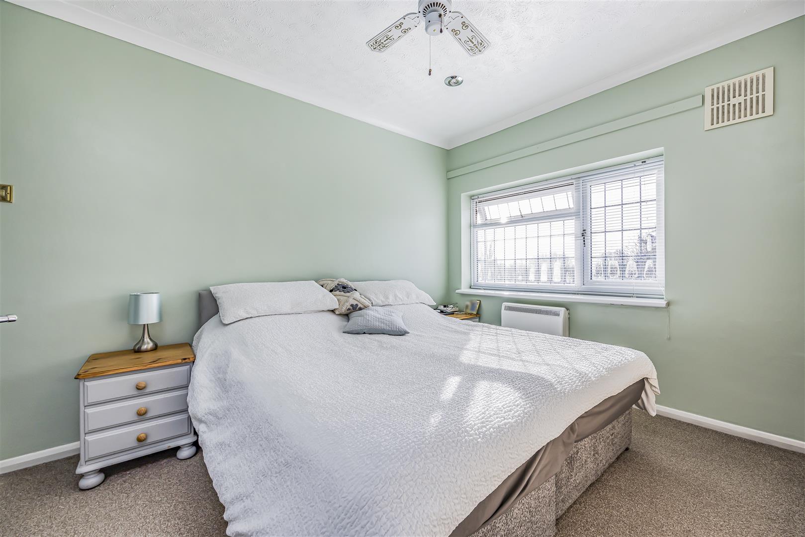 house - semi-detached for sale haresfoot close