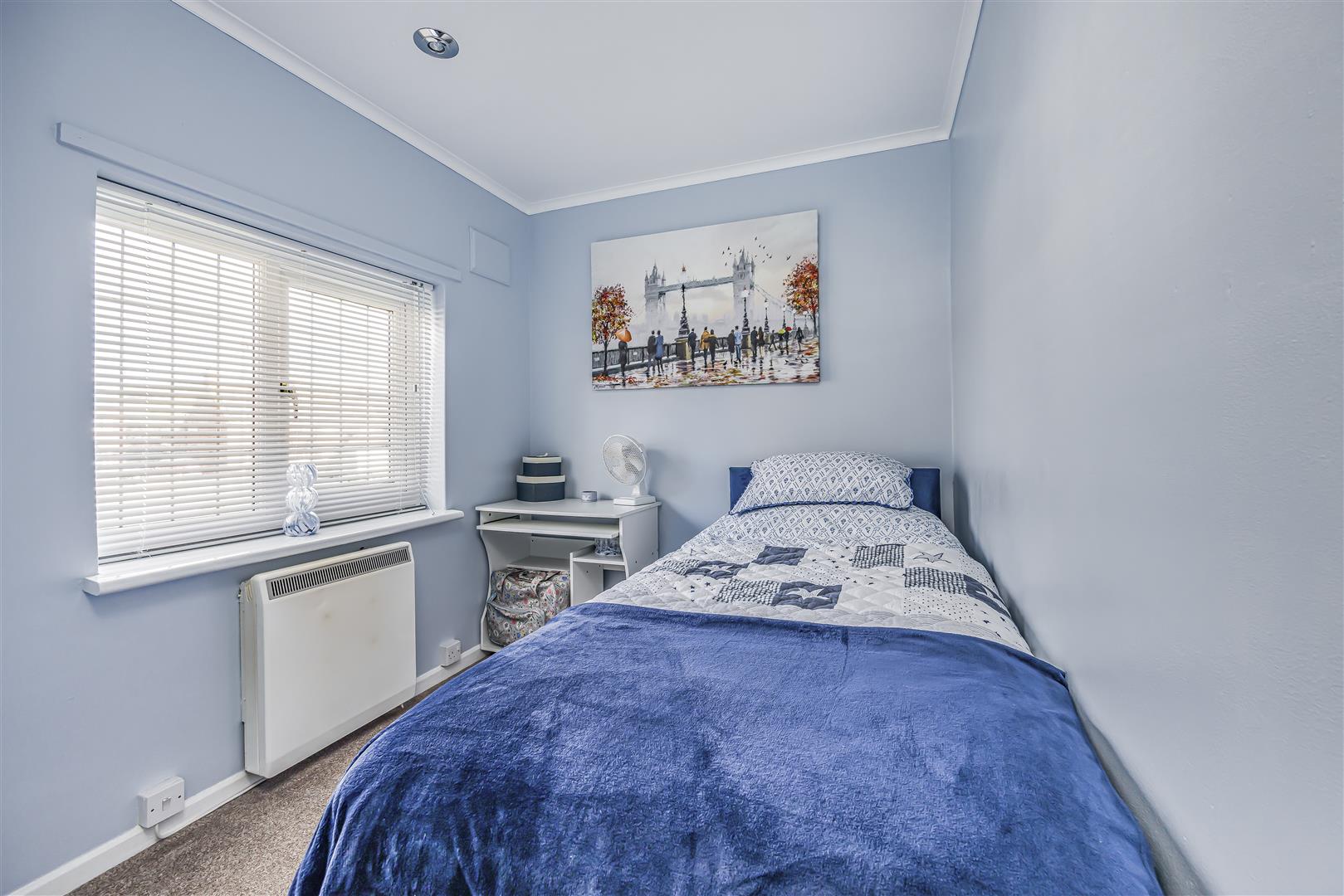 house - semi-detached for sale haresfoot close