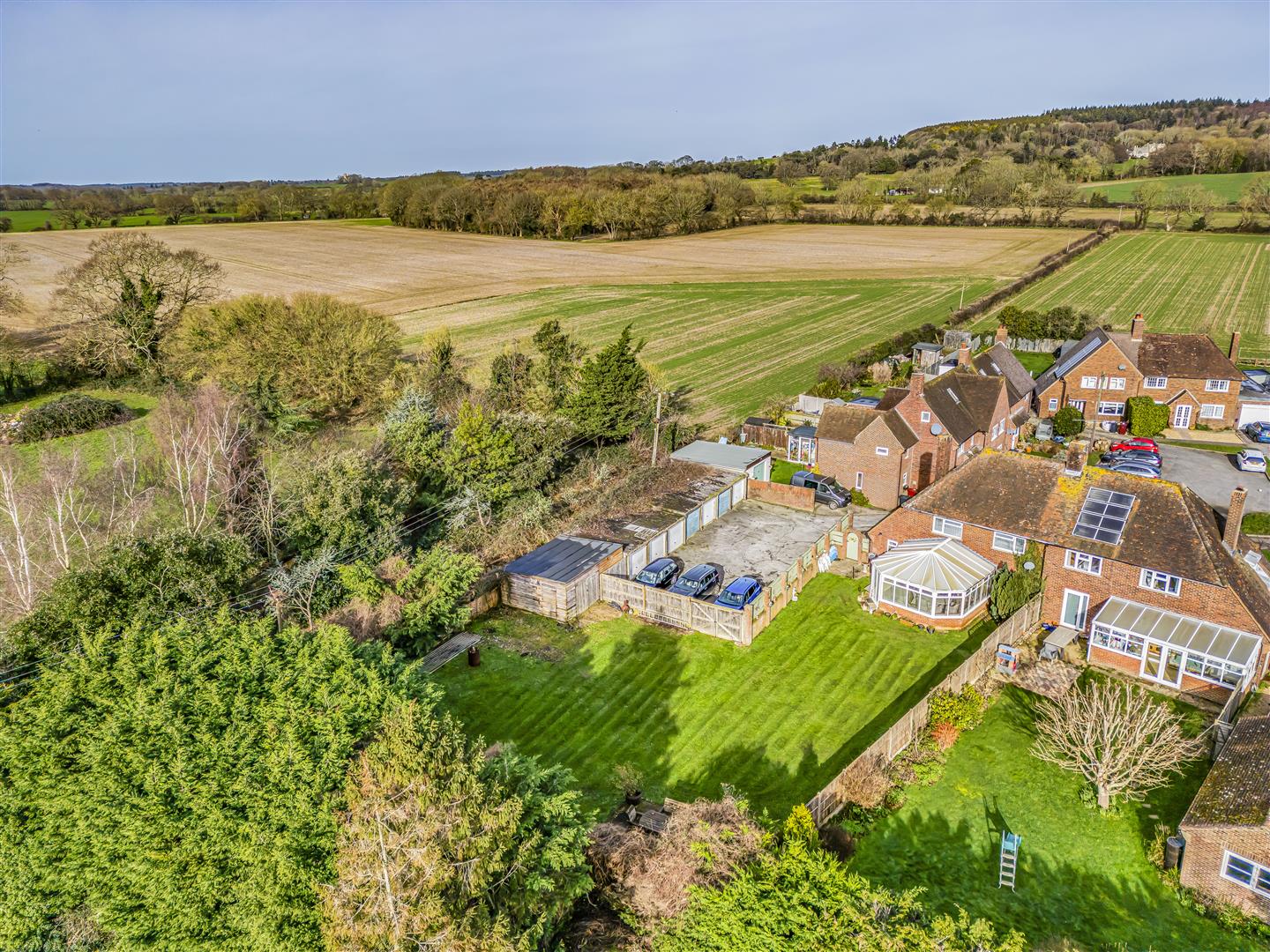 house - semi-detached for sale haresfoot close