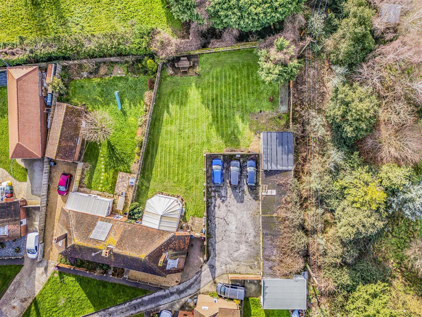 house - semi-detached for sale haresfoot close