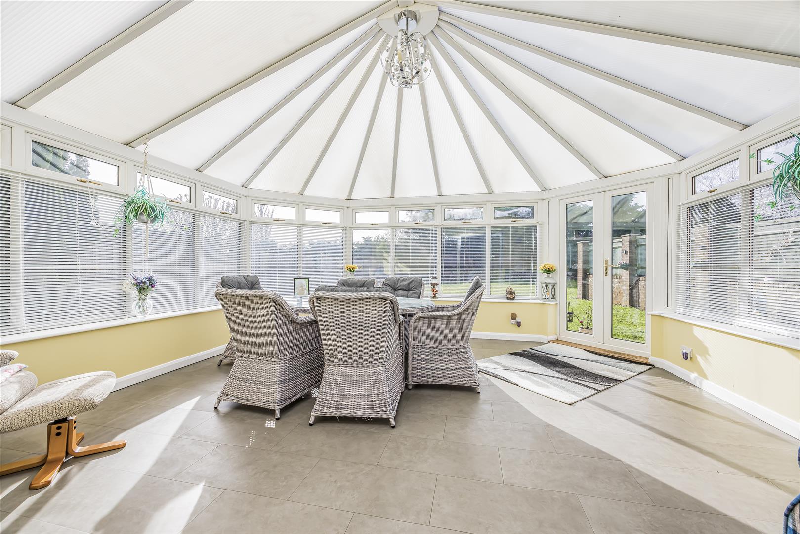 house - semi-detached for sale haresfoot close