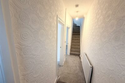 house - terraced for rent wern street