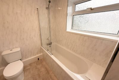 house - terraced for rent wern street