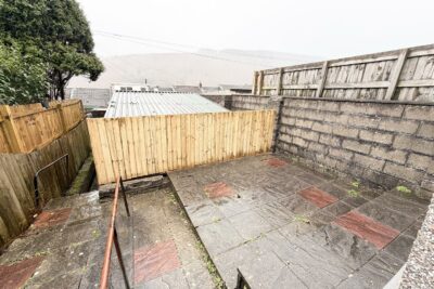 house - terraced for rent wern street