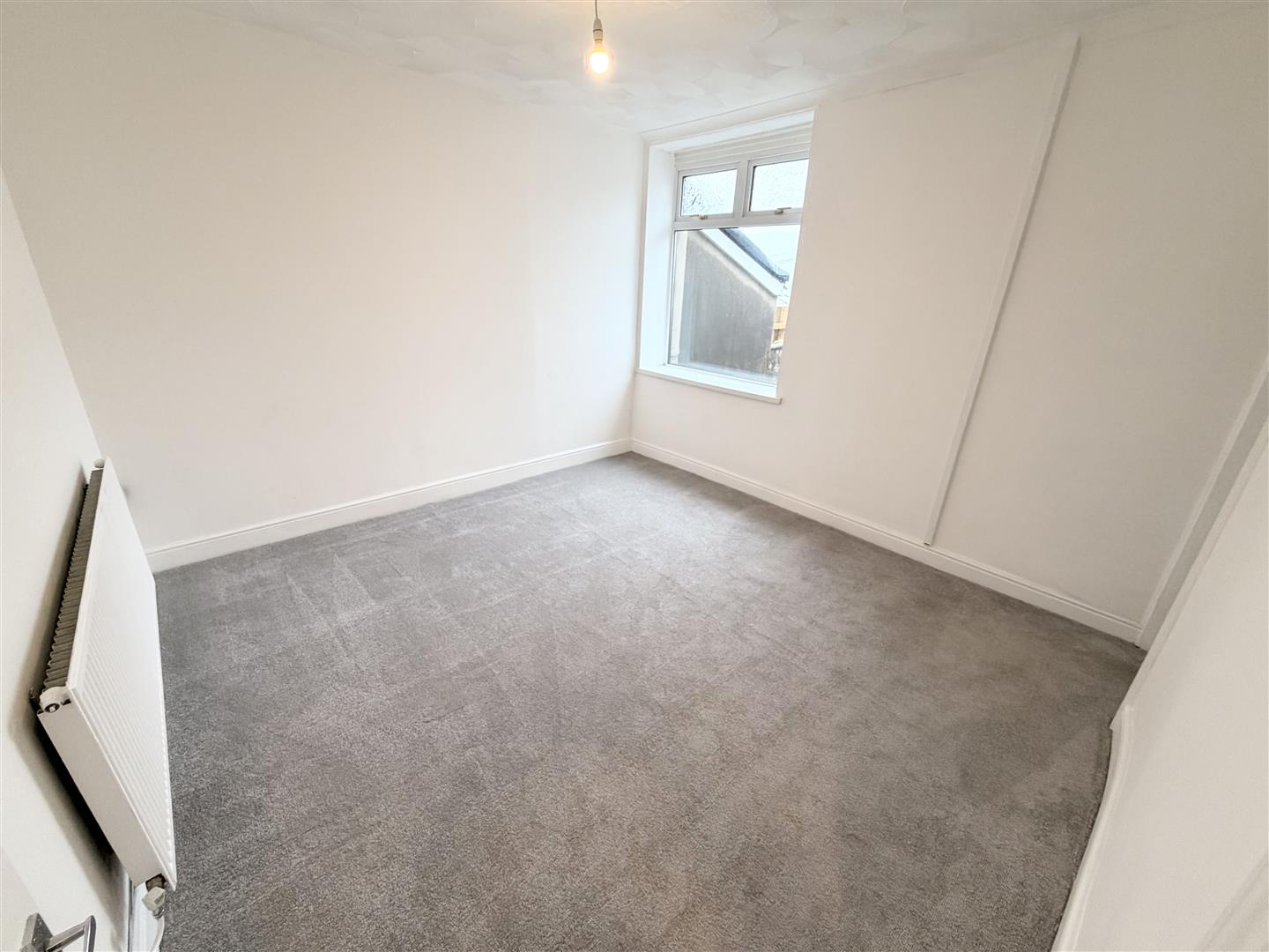 house - terraced for rent wern street