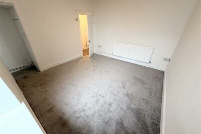 house - terraced for rent wern street