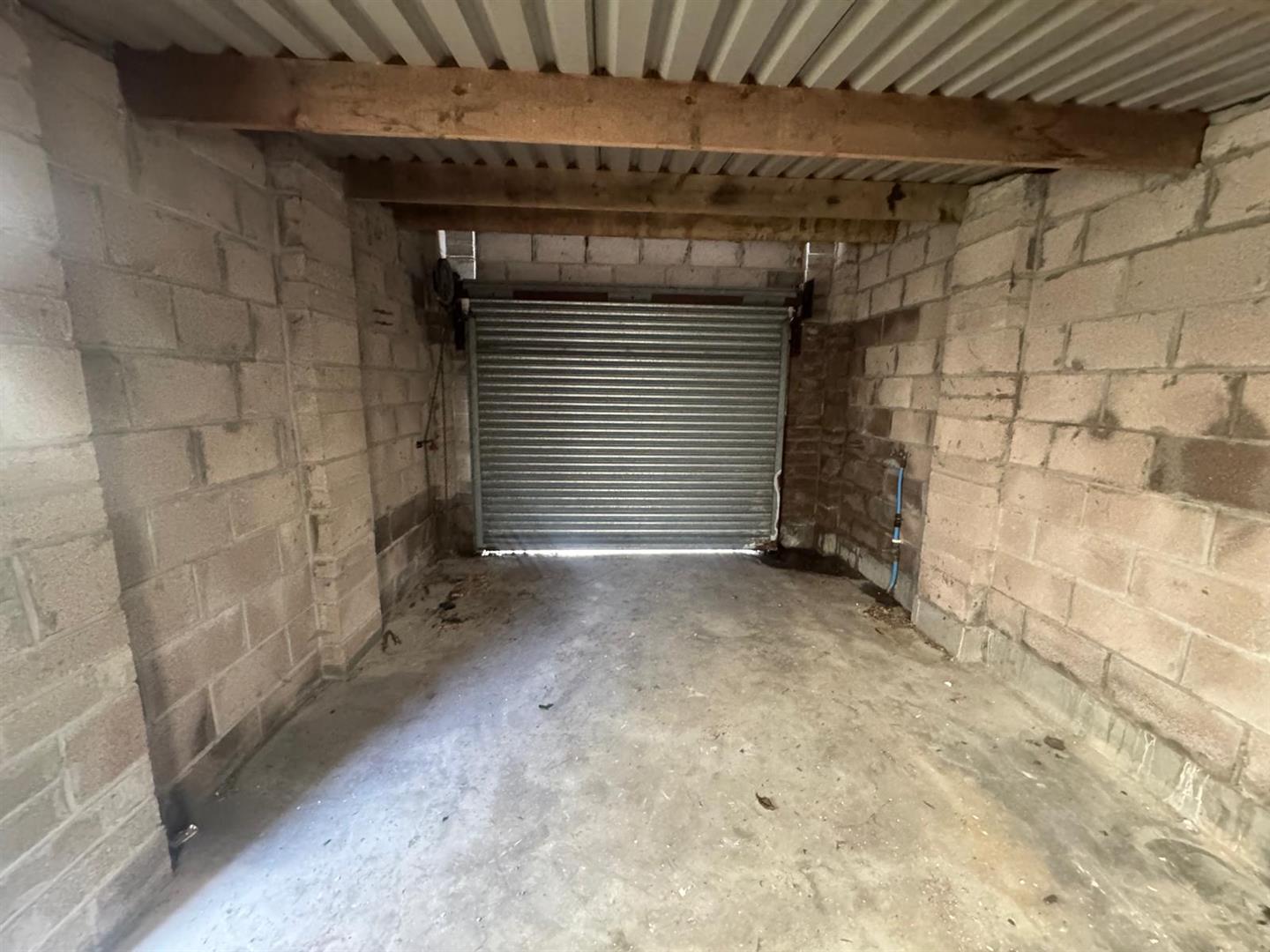 house - terraced for rent wern street