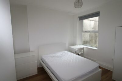 house - terraced for rent queen street