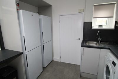 house - terraced for rent queen street