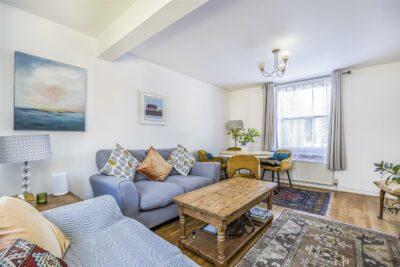 cottage for rent 19 leigh road