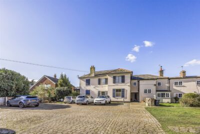 cottage for rent 19 leigh road