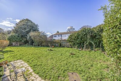 cottage for rent 19 leigh road