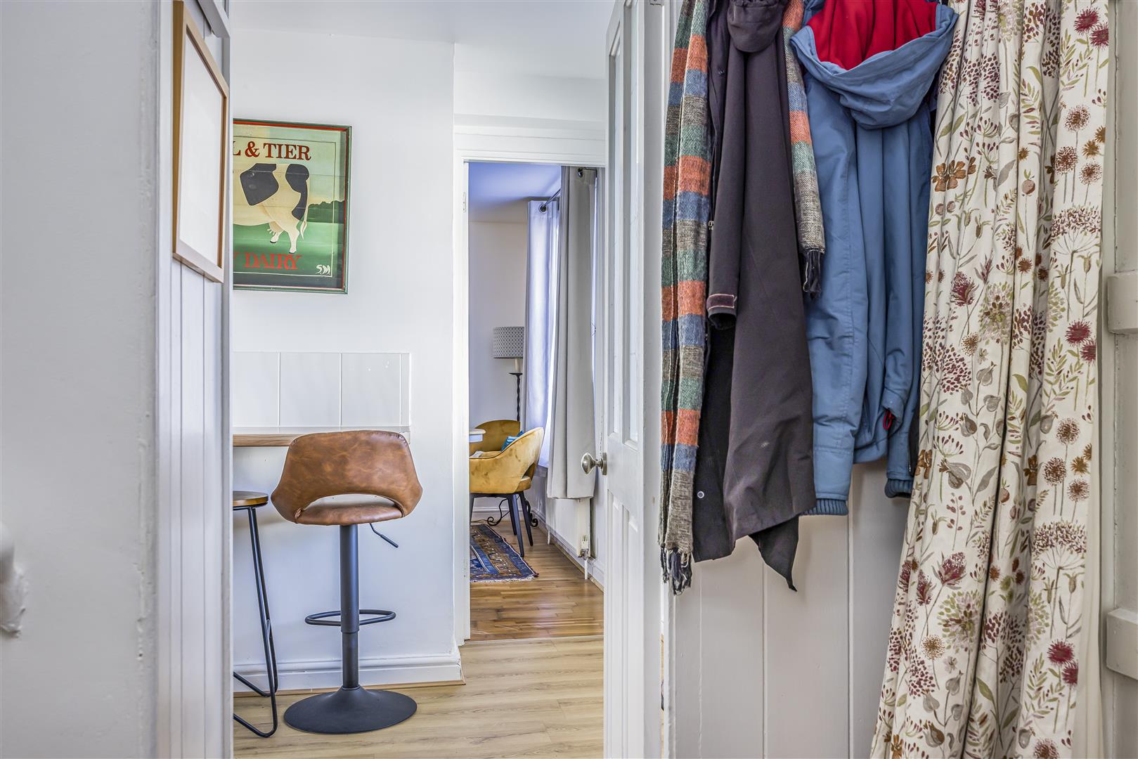 cottage for rent 19 leigh road