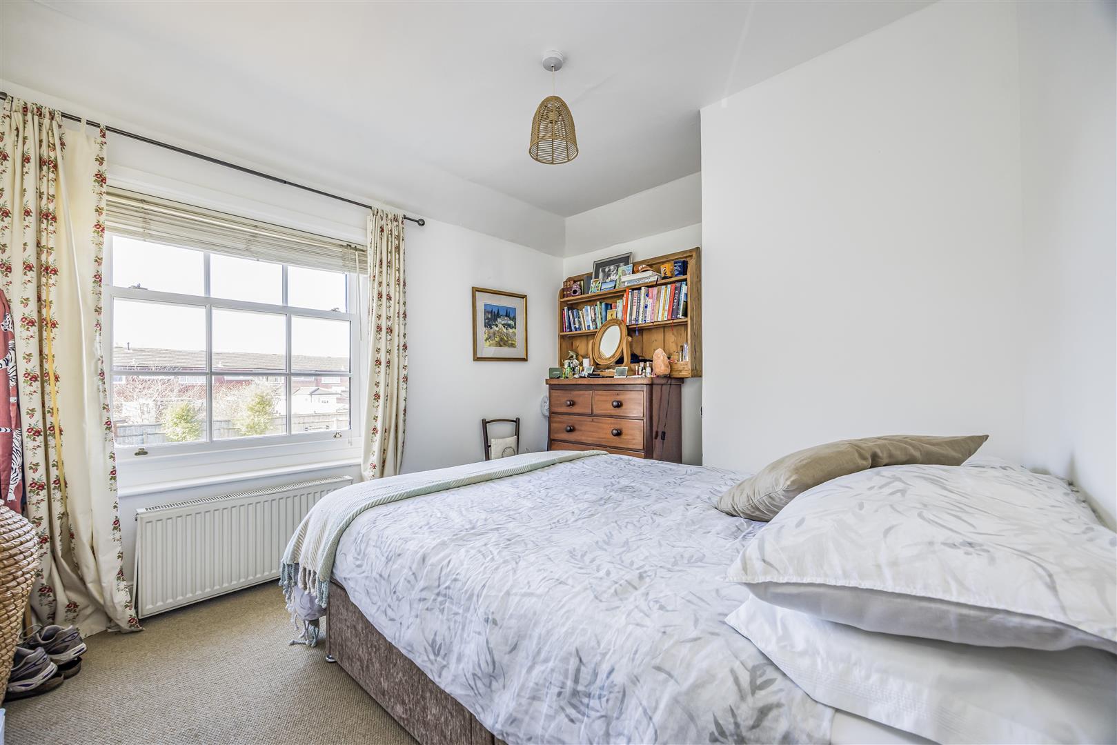 cottage for rent 19 leigh road