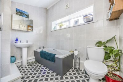 cottage for rent 19 leigh road