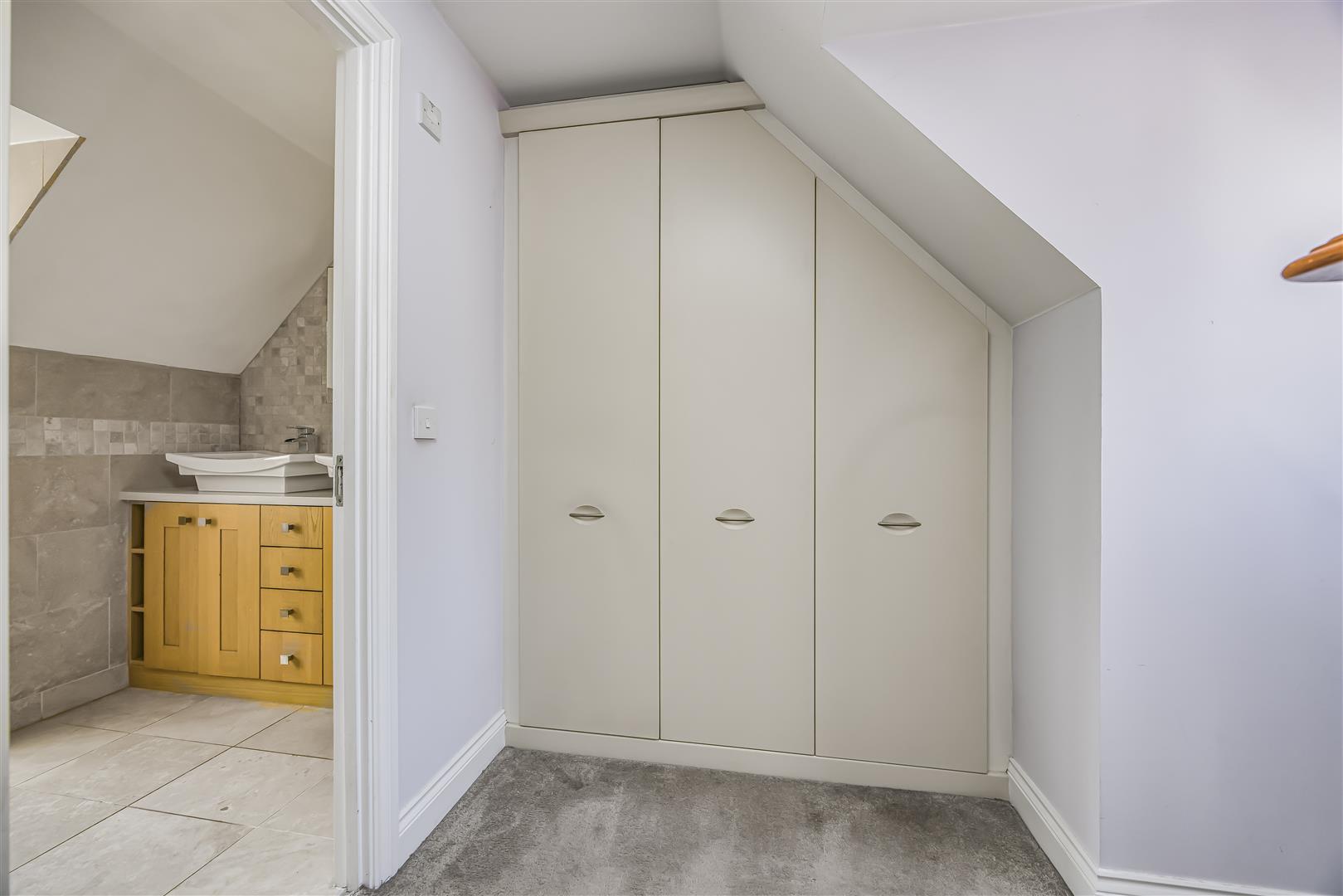 house - detached for sale letcombe place