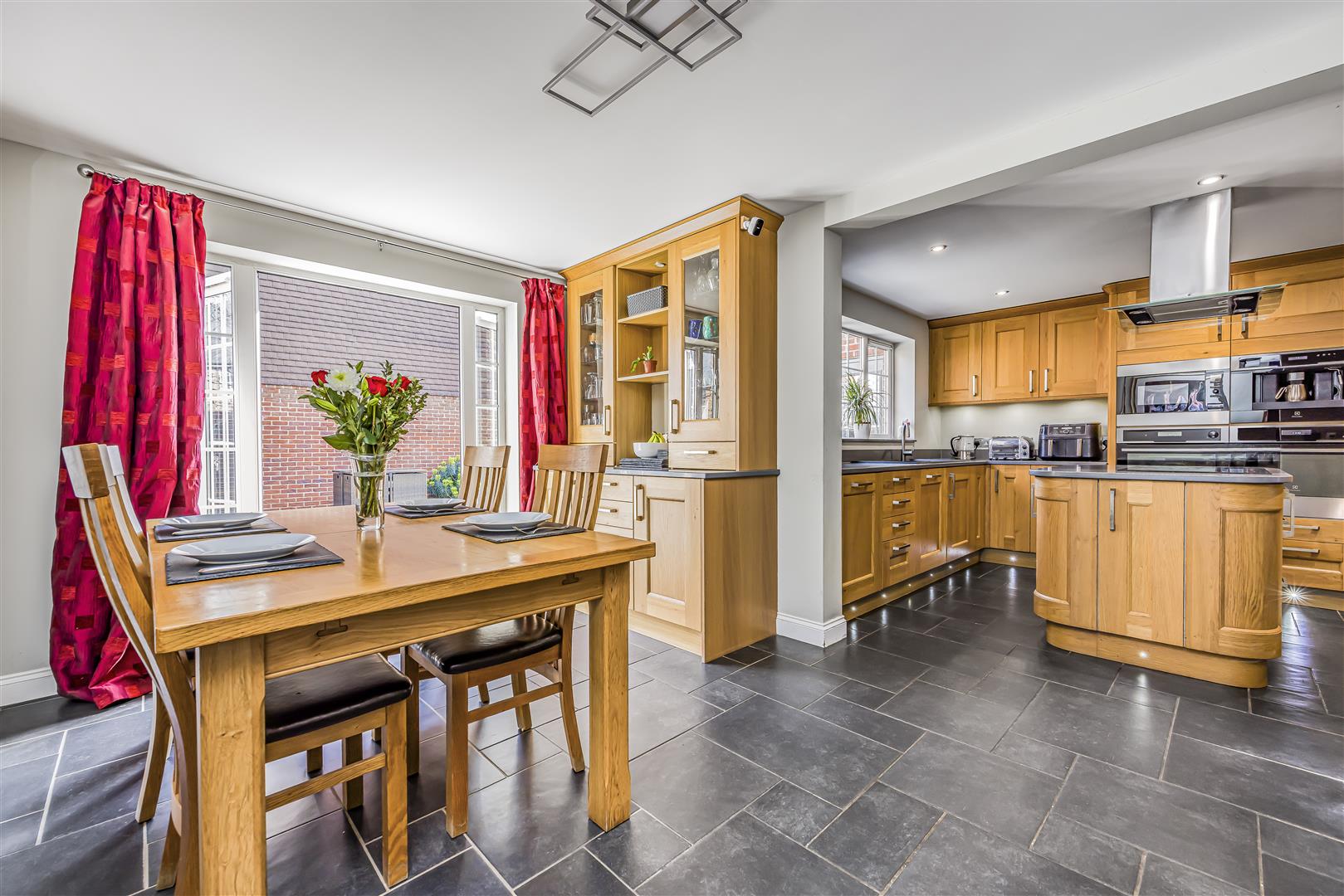 house - detached for sale letcombe place