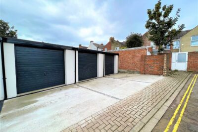 garage for sale brompton road