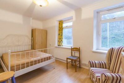 house - end terrace for sale broadway