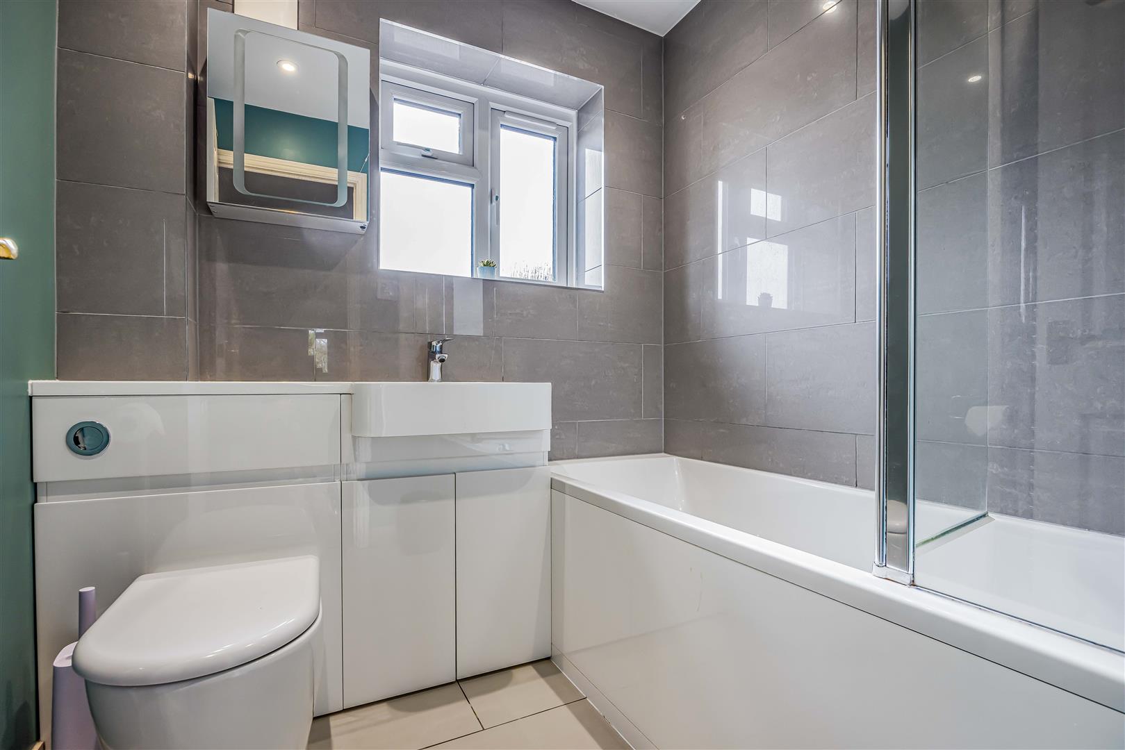 house for sale camelia close