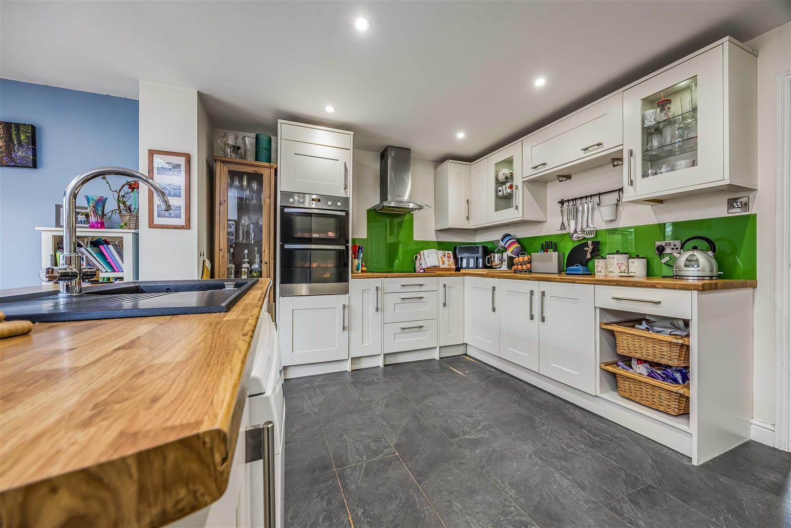 house for sale camelia close