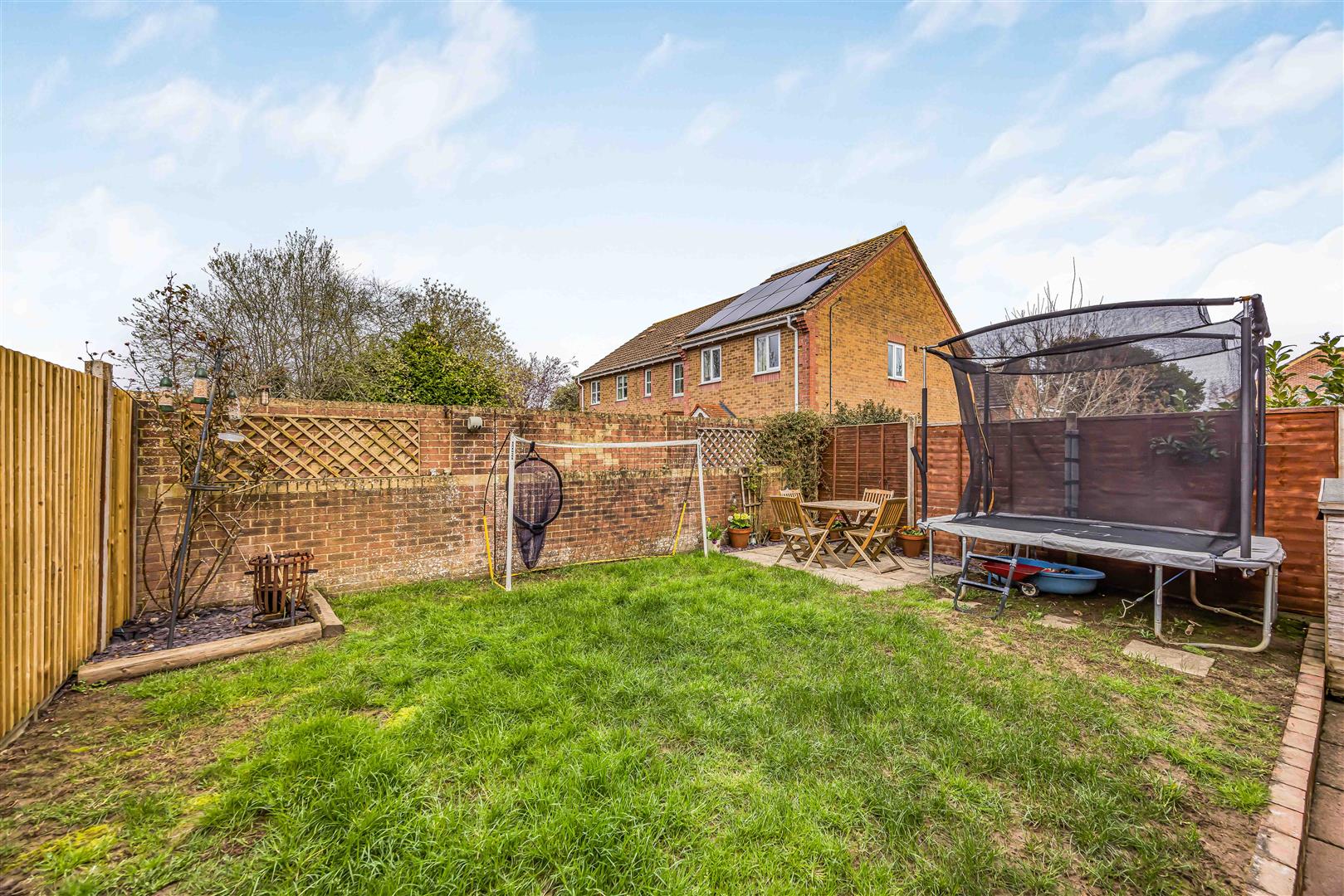 house for sale camelia close