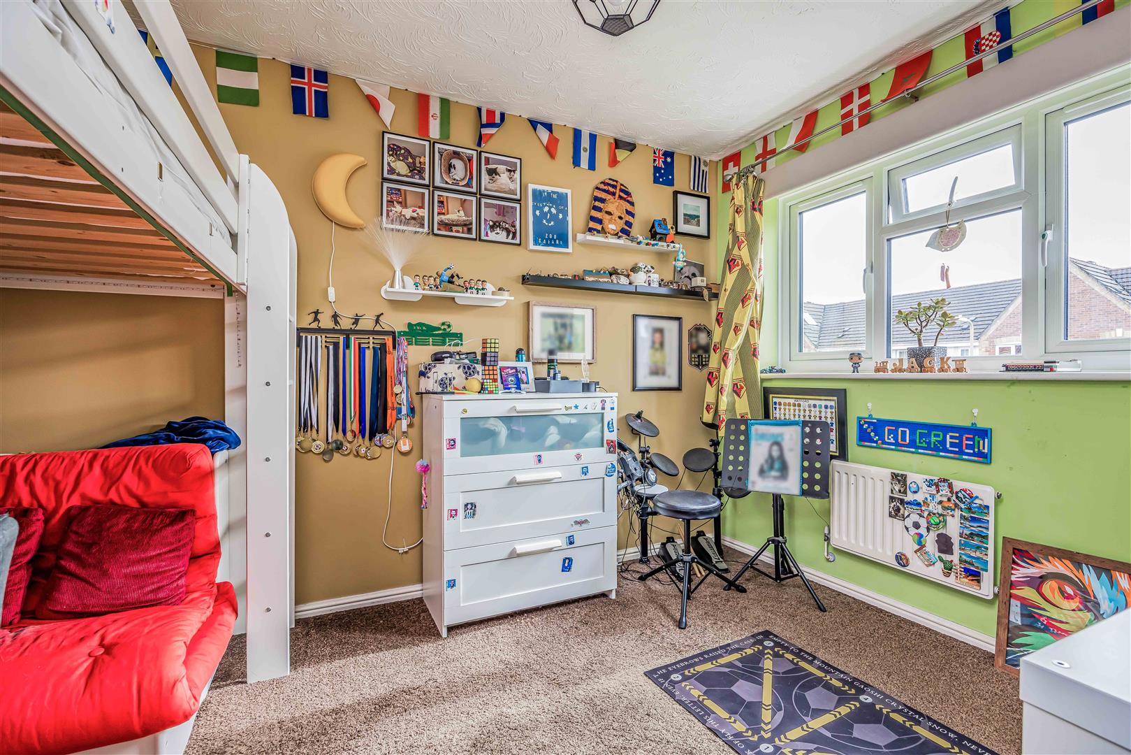 house for sale camelia close