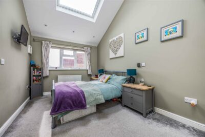 house for sale camelia close