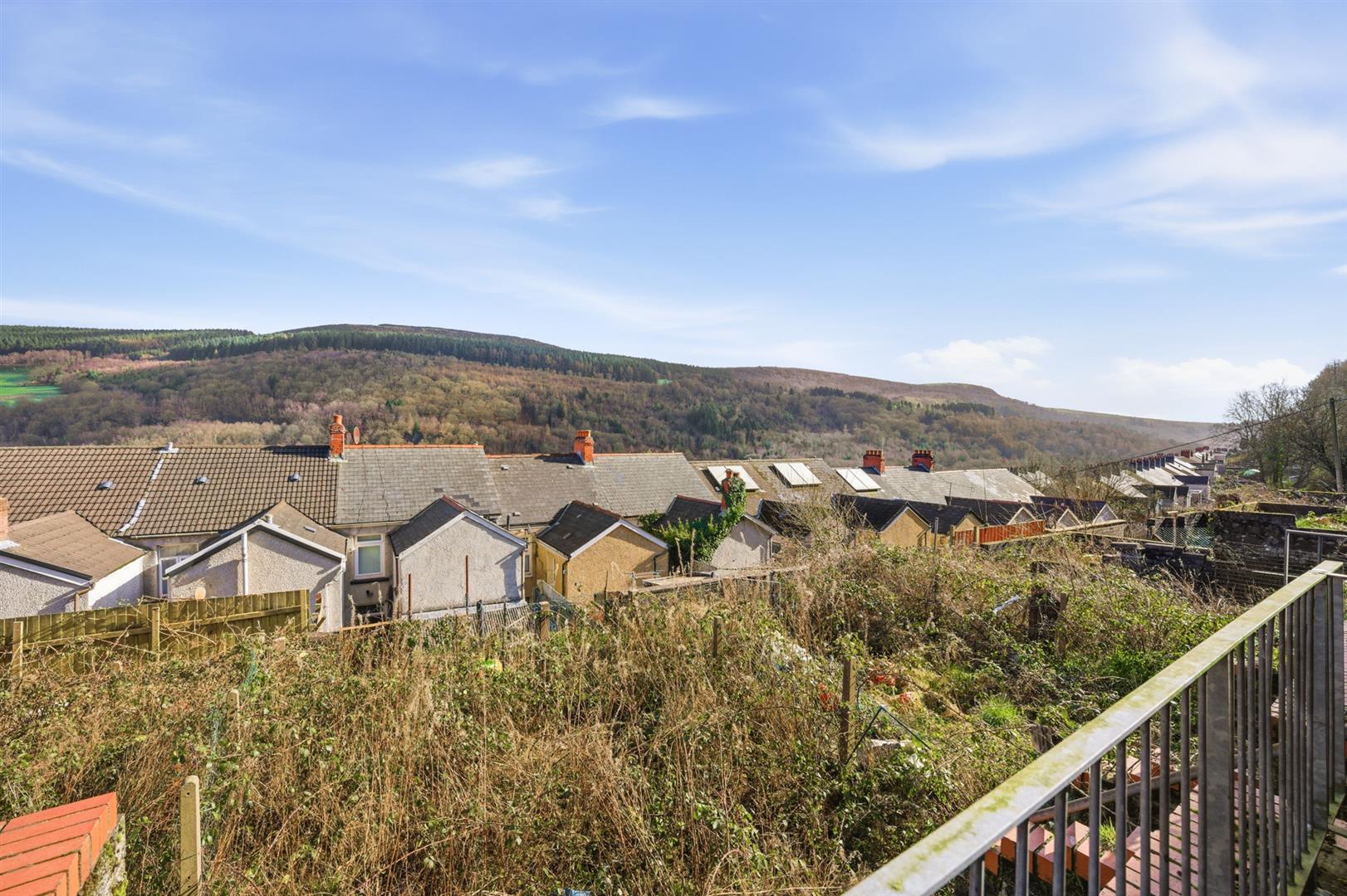 house - terraced for sale ty'r felin street
