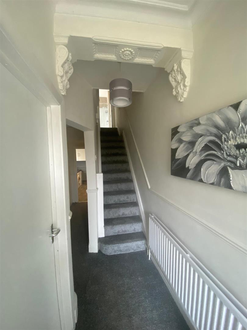 room for rent llantwit road