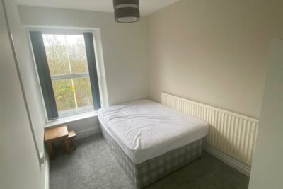 room for rent llantwit road