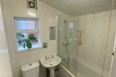 room for rent llantwit road