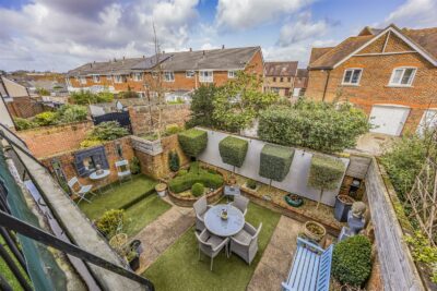 house - end terrace for sale nile street