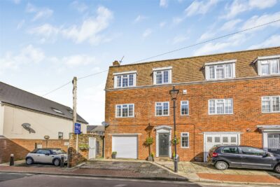 house - end terrace for sale nile street