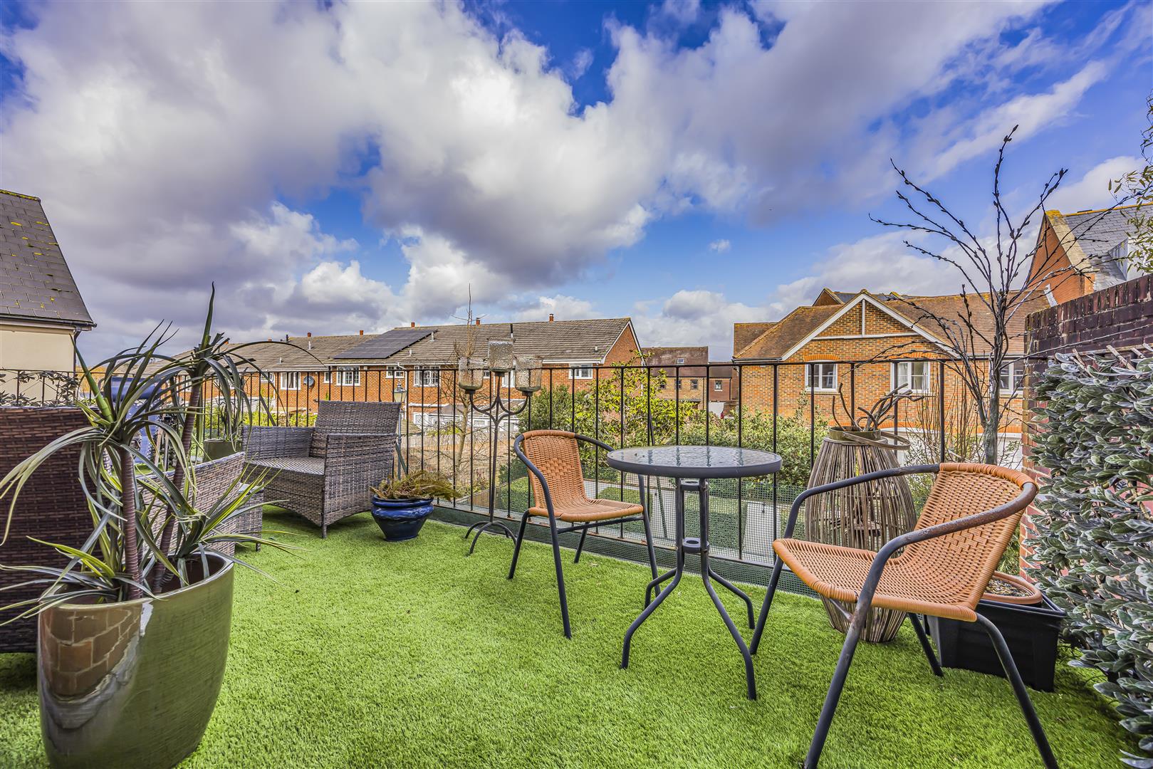 house - end terrace for sale nile street