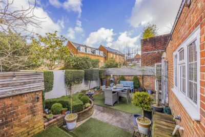 house - end terrace for sale nile street