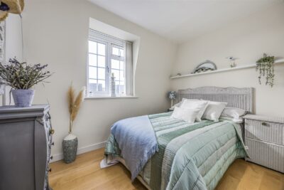 house - end terrace for sale nile street