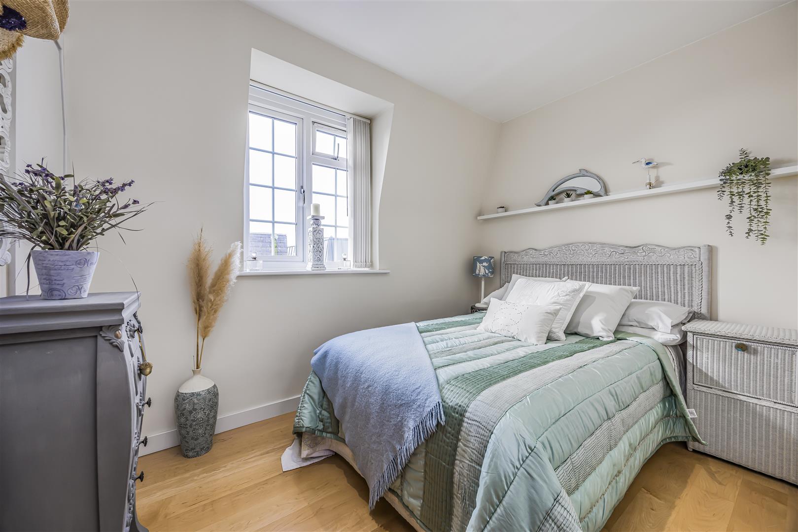 house - end terrace for sale nile street