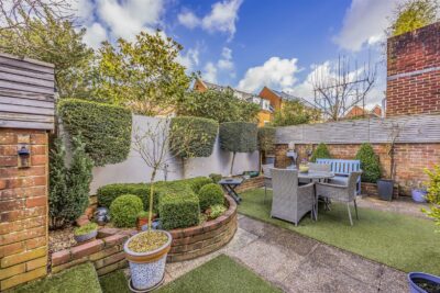 house - end terrace for sale nile street