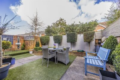 house - end terrace for sale nile street