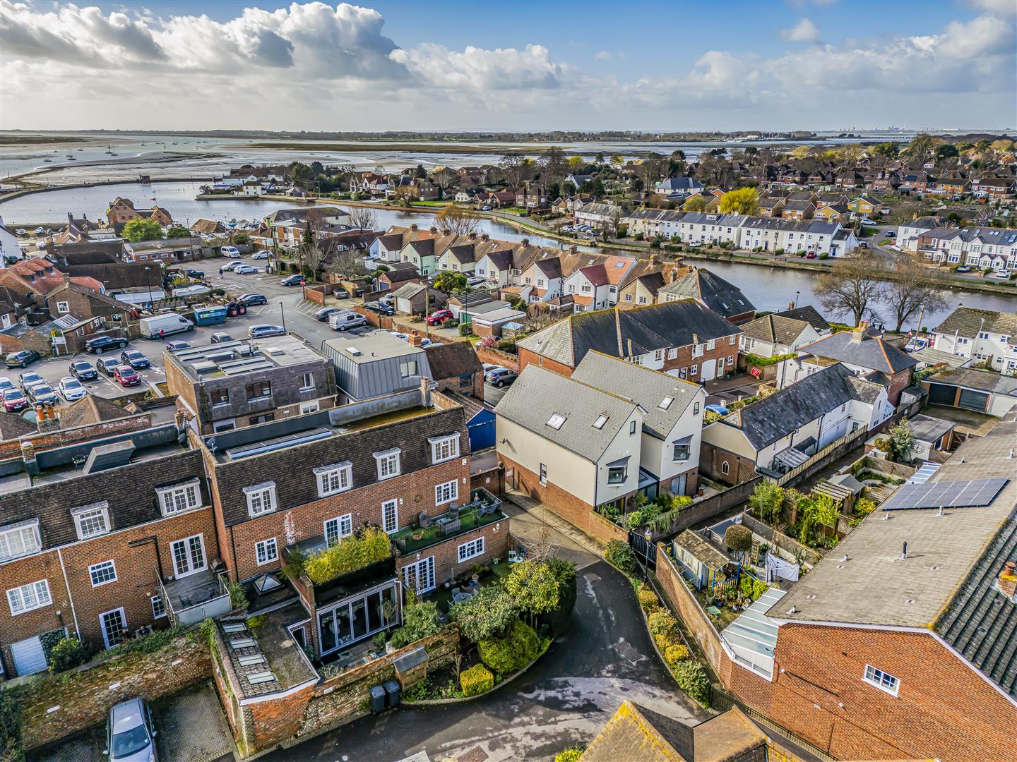 house - end terrace for sale nile street